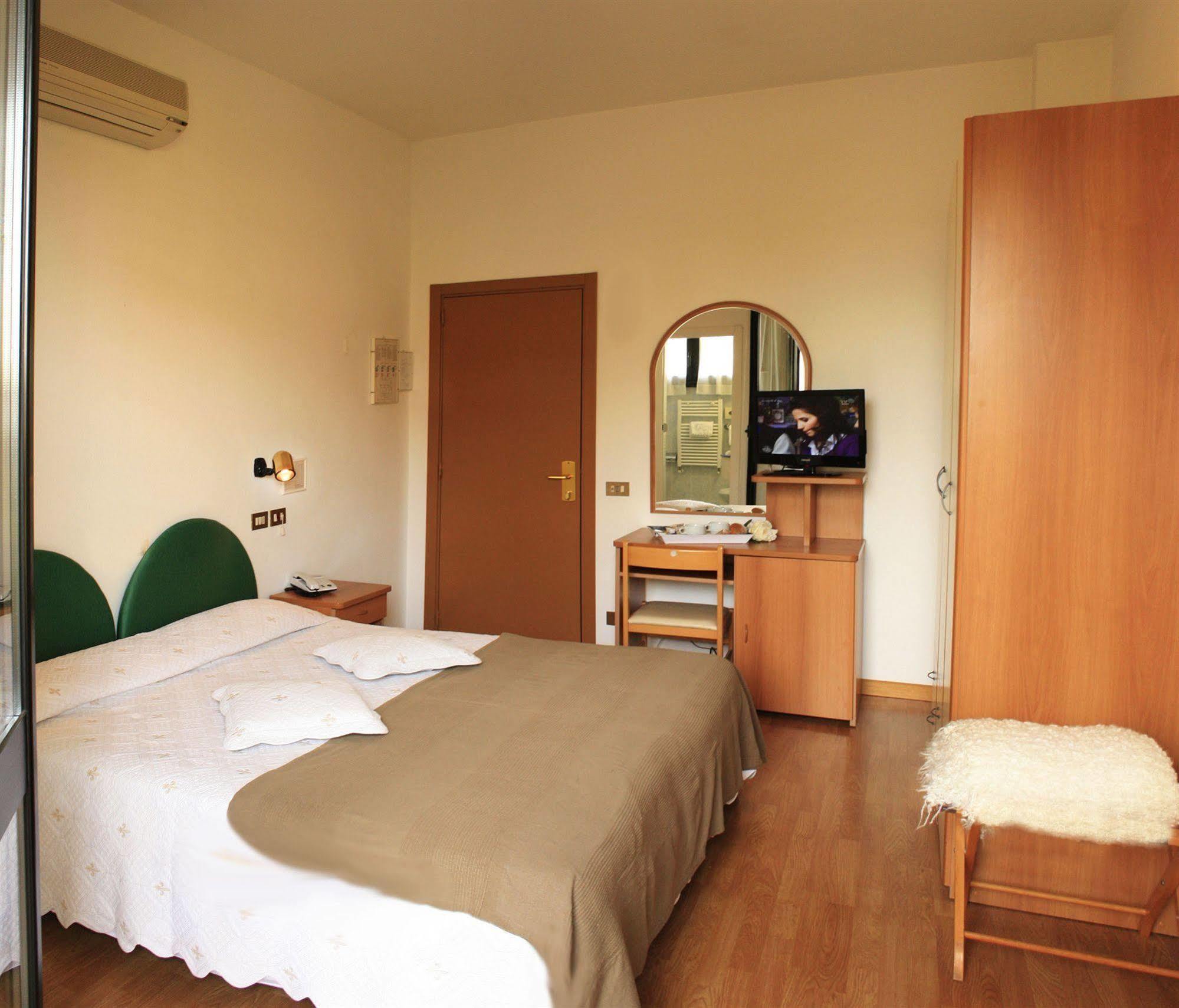 קיאנצ'נו טרמה Hotel Aggravi מראה חיצוני תמונה